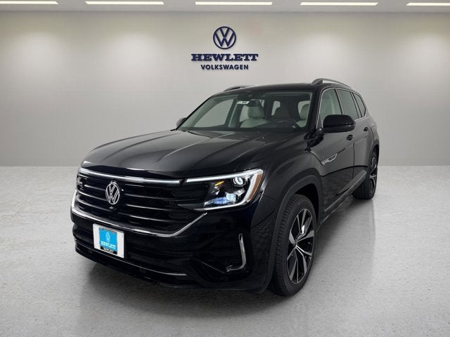 2026 Volkswagen Atlas 2.0T SEL Premium R-Line with Captain's Chairs