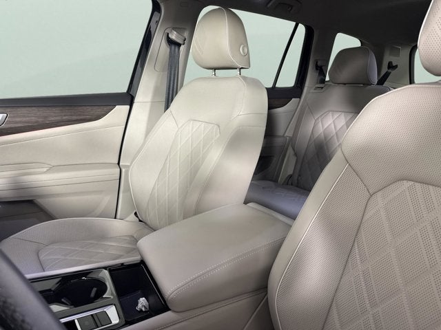 2026 Volkswagen Atlas 2.0T SEL Premium R-Line with Captain's Chairs