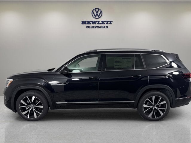 2026 Volkswagen Atlas 2.0T SEL Premium R-Line with Captain's Chairs