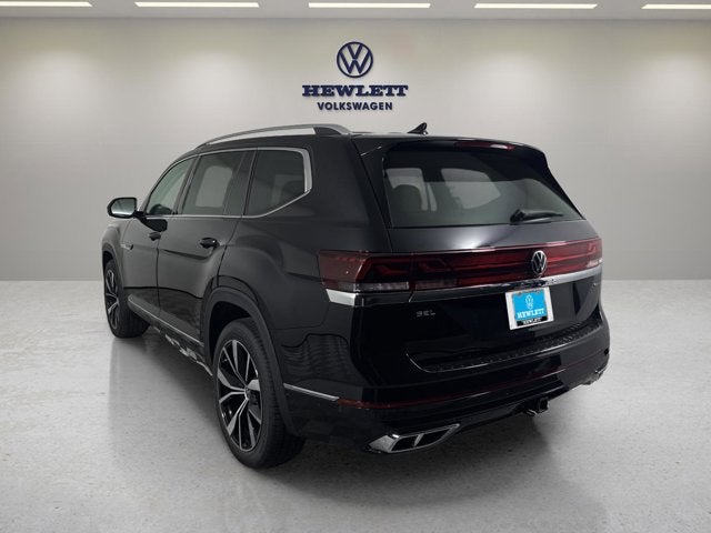 2026 Volkswagen Atlas 2.0T SEL Premium R-Line with Captain's Chairs