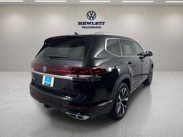 2026 Volkswagen Atlas 2.0T SEL Premium R-Line with Captain's Chairs