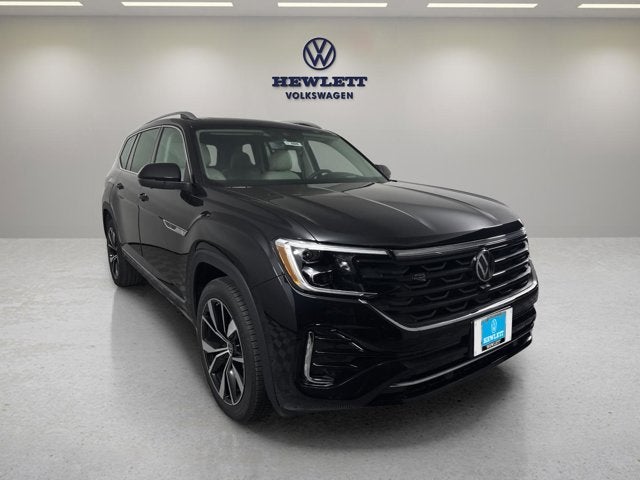 2026 Volkswagen Atlas 2.0T SEL Premium R-Line with Captain's Chairs