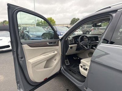 2026 Volkswagen Atlas 2.0T SEL Premium R-Line