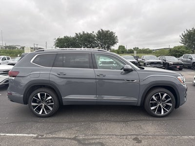 2026 Volkswagen Atlas 2.0T SEL Premium R-Line