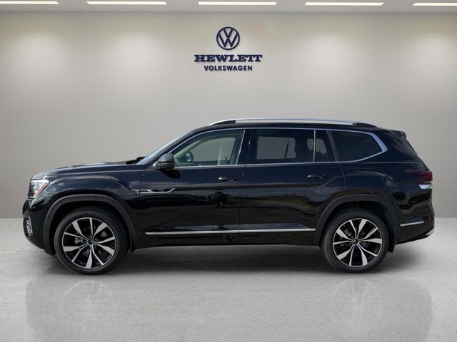 2026 Volkswagen Atlas 2.0T SEL Premium R-Line with Captain's Chairs
