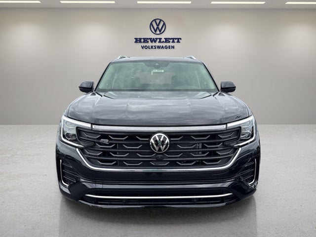 2026 Volkswagen Atlas 2.0T SEL Premium R-Line with Captain's Chairs