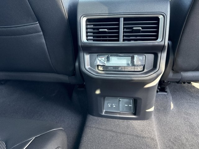 2026 Volkswagen Atlas 2.0T SEL Premium R-Line with Captain's Chairs