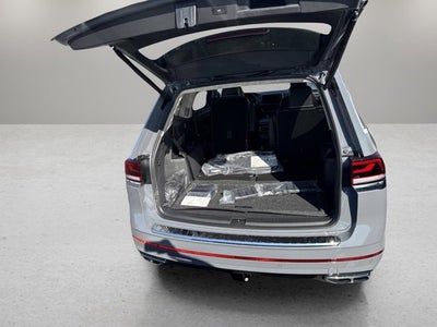 2026 Volkswagen Atlas 2.0T SEL Premium R-Line with Captain's Chairs