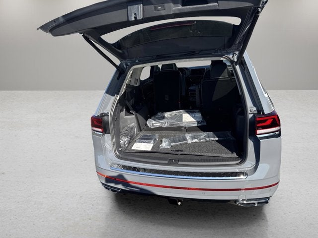 2026 Volkswagen Atlas 2.0T SEL Premium R-Line with Captain's Chairs