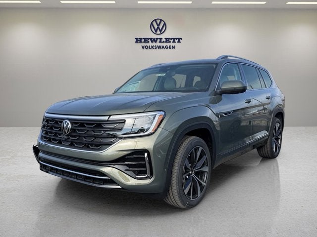 2026 Volkswagen Atlas 2.0T SEL Premium R-Line with Captain's Chairs