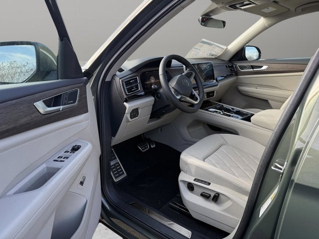 2026 Volkswagen Atlas 2.0T SEL Premium R-Line with Captain's Chairs