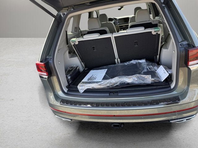 2026 Volkswagen Atlas 2.0T SEL Premium R-Line with Captain's Chairs