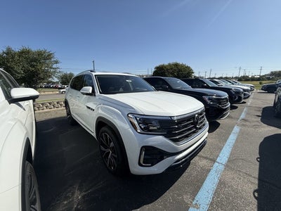 2026 Volkswagen Atlas 2.0T SEL Premium R-Line