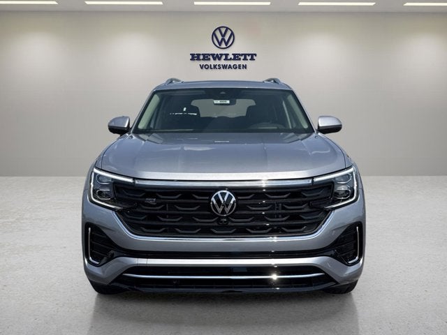 2026 Volkswagen Atlas 2.0T SEL Premium R-Line with Captain's Chairs