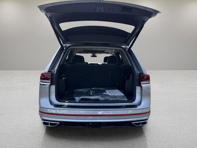 2026 Volkswagen Atlas 2.0T SEL Premium R-Line with Captain's Chairs