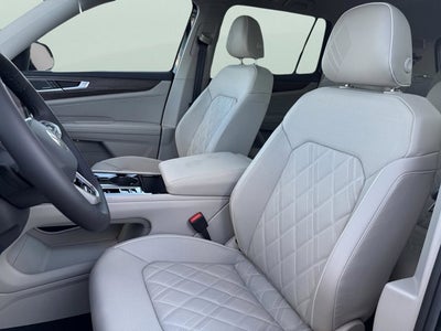 2026 Volkswagen Atlas 2.0T SEL Premium R-Line with Captain's Chairs