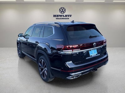 2026 Volkswagen Atlas 2.0T SEL Premium R-Line with Captain's Chairs