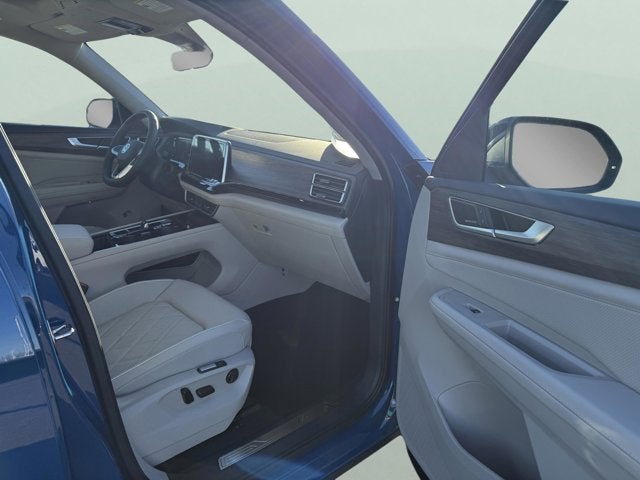 2026 Volkswagen Atlas 2.0T SEL Premium R-Line with Captain's Chairs