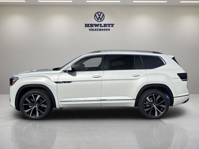 2026 Volkswagen Atlas 2.0T SEL Premium R-Line with Captain's Chairs
