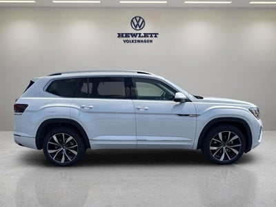 2026 Volkswagen Atlas 2.0T SEL Premium R-Line with Captain's Chairs