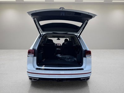 2026 Volkswagen Atlas 2.0T SEL Premium R-Line with Captain's Chairs