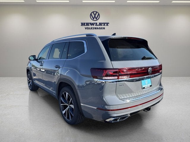 2026 Volkswagen Atlas 2.0T SEL Premium R-Line with Captain's Chairs