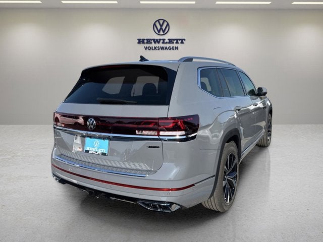 2026 Volkswagen Atlas 2.0T SEL Premium R-Line with Captain's Chairs