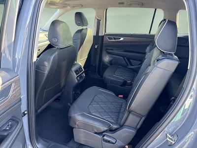 2026 Volkswagen Atlas 2.0T SEL Premium R-Line with Captain's Chairs