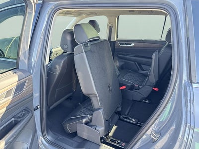 2026 Volkswagen Atlas 2.0T SEL Premium R-Line with Captain's Chairs