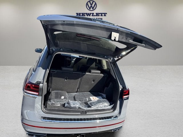 2026 Volkswagen Atlas 2.0T SEL Premium R-Line with Captain's Chairs