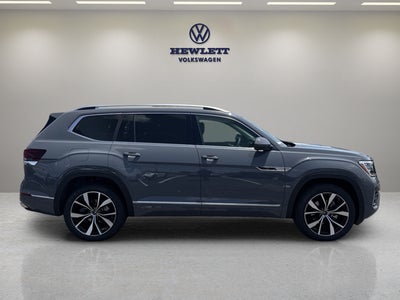 2026 Volkswagen Atlas 2.0T SEL Premium R-Line with Captain's Chairs