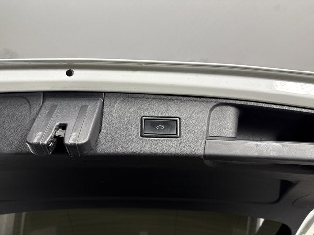 2021 Volkswagen Atlas 3.6L V6 SEL Premium R-Line