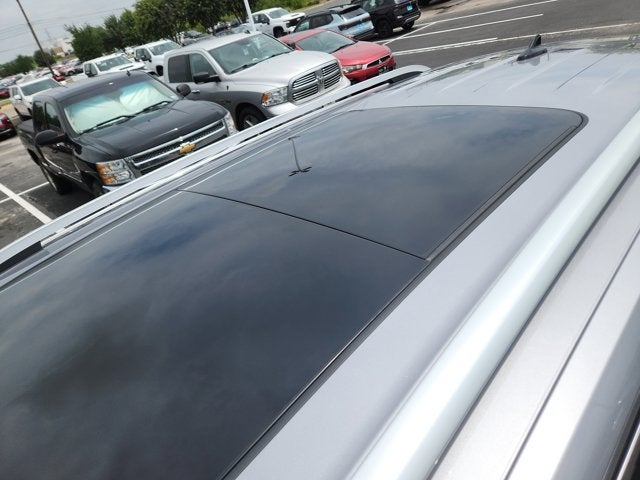 2025 Volkswagen Atlas 2.0T SEL Premium R-Line with Captain's Chairs