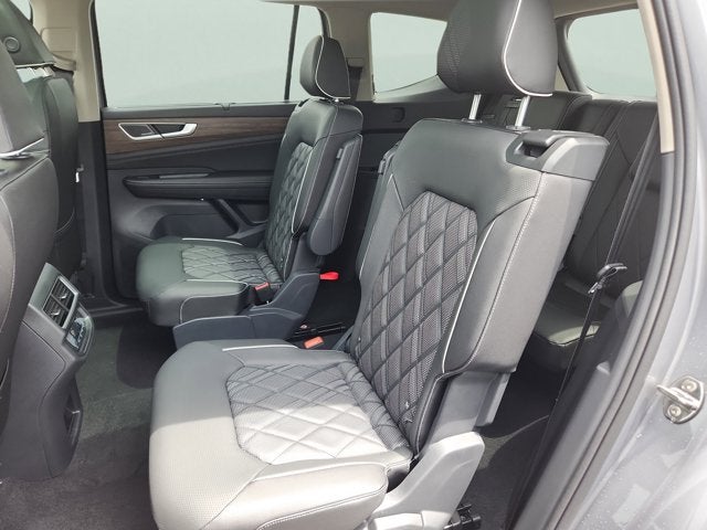 2025 Volkswagen Atlas 2.0T SEL Premium R-Line with Captain's Chairs