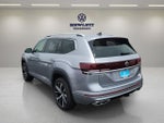 2025 Volkswagen Atlas 2.0T SEL Premium R-Line with Captain's Chairs