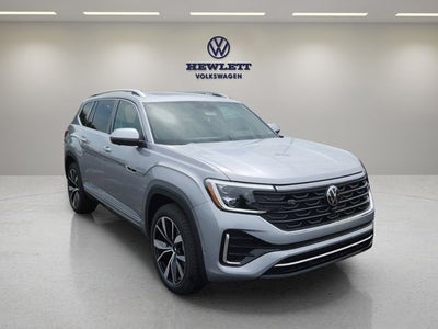 2025 Volkswagen Atlas 2.0T SEL Premium R-Line with Captain's Chairs