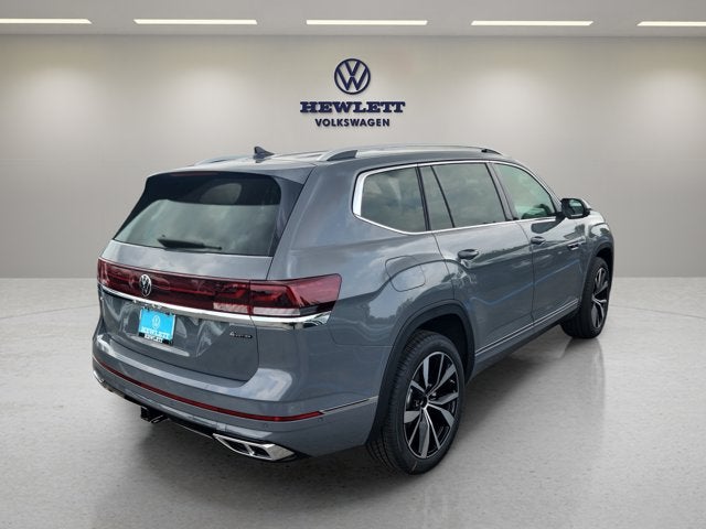 2025 Volkswagen Atlas 2.0T SEL Premium R-Line with Captain's Chairs