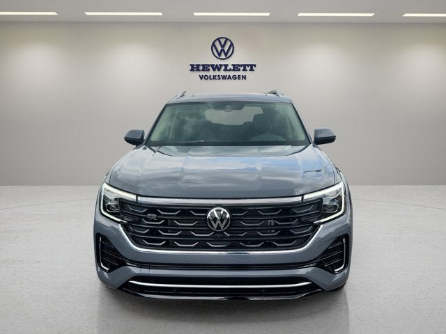 2025 Volkswagen Atlas 2.0T SEL Premium R-Line with Captain's Chairs