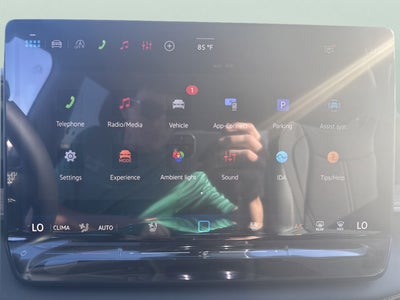 2027 Volkswagen Atlas SE w/Technology