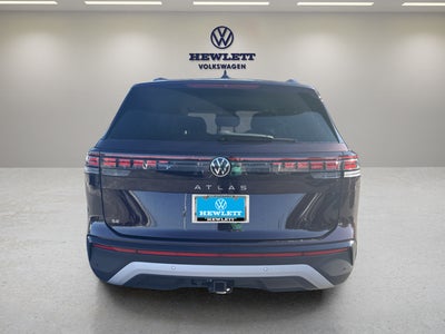 2027 Volkswagen Atlas SE w/Technology