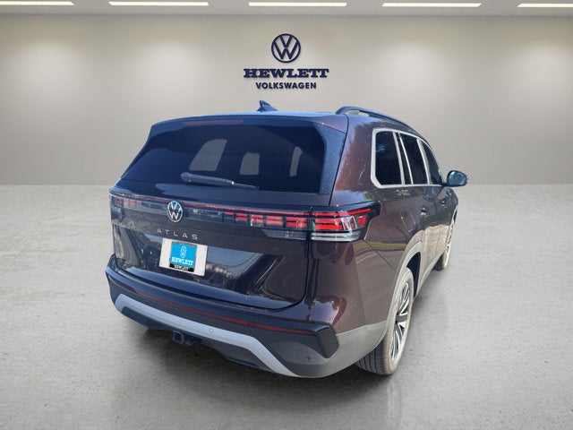 2027 Volkswagen Atlas SE w/Technology