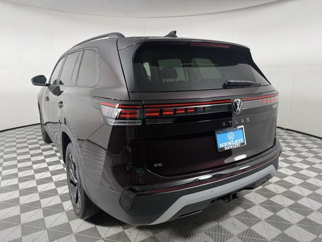 2027 Volkswagen Atlas SE w/Technology with Captain's Chairs
