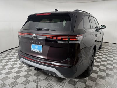 2027 Volkswagen Atlas SE w/Technology with Captain's Chairs