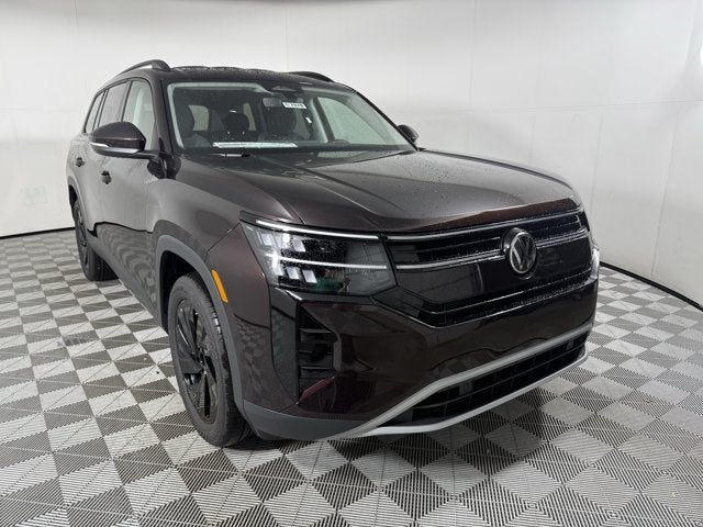 2027 Volkswagen Atlas SE w/Technology with Captain's Chairs