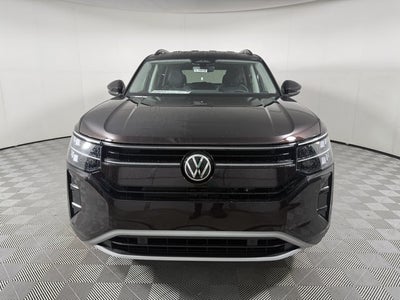 2027 Volkswagen Atlas SE w/Technology with Captain's Chairs