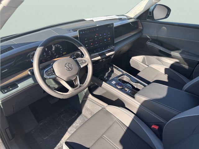 2027 Volkswagen Atlas SE w/Technology