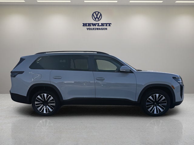 2027 Volkswagen Atlas SE w/Technology