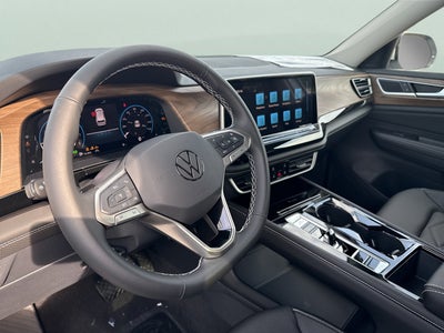 2026 Volkswagen Atlas 2.0T SE w/Technology with Captain's Chairs