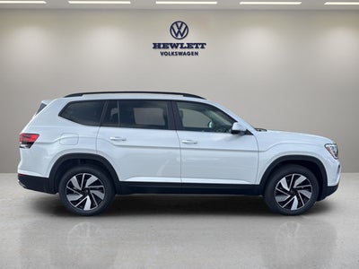 2026 Volkswagen Atlas 2.0T SE w/Technology with Captain's Chairs