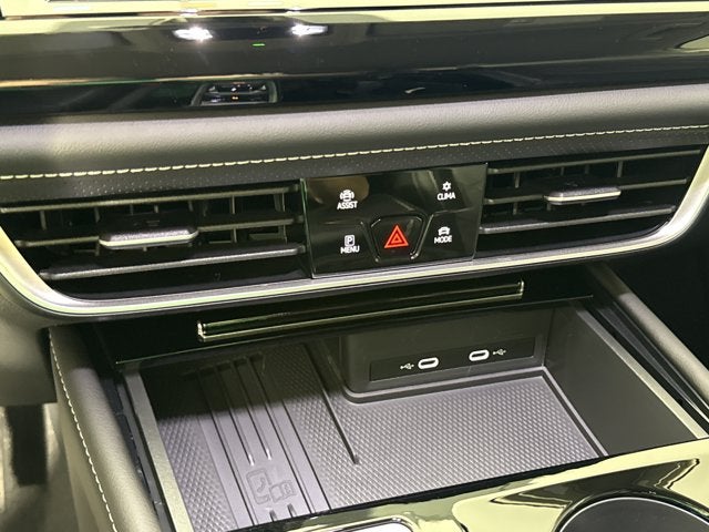2026 Volkswagen Atlas 2.0T SE w/Technology with Captain's Chairs